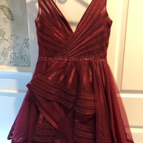 Ellie Wilde by Mon Cheri Dress, Size 6. - Picture 4 of 8